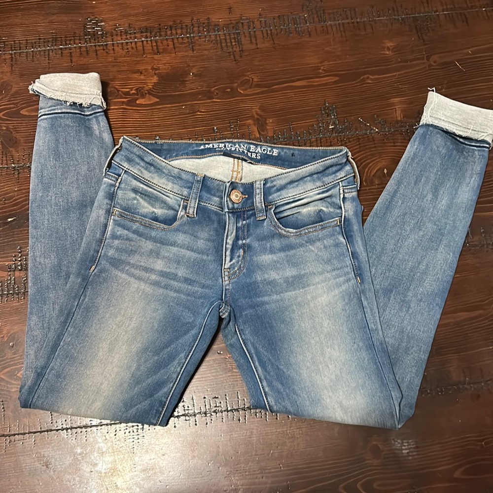 American eagle blue jeans